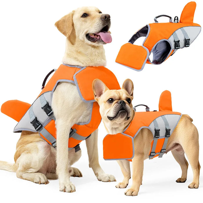 Schwimmweste für Hunde mit Haifischflosse