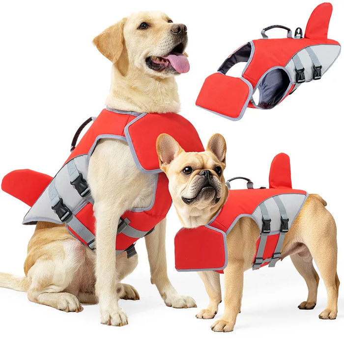 Schwimmweste für Hunde mit Haifischflosse